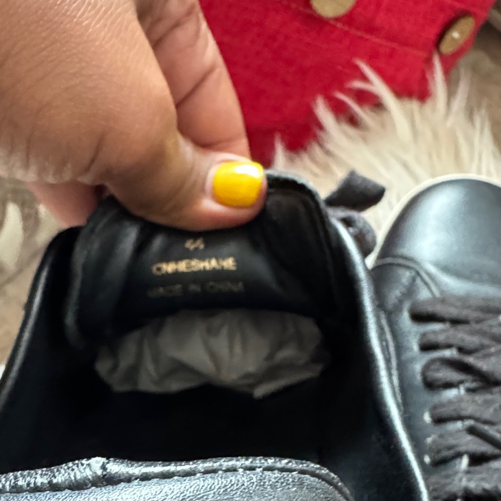 Burberry Black and Cream Men's Sneakers - Picture 5 of 7